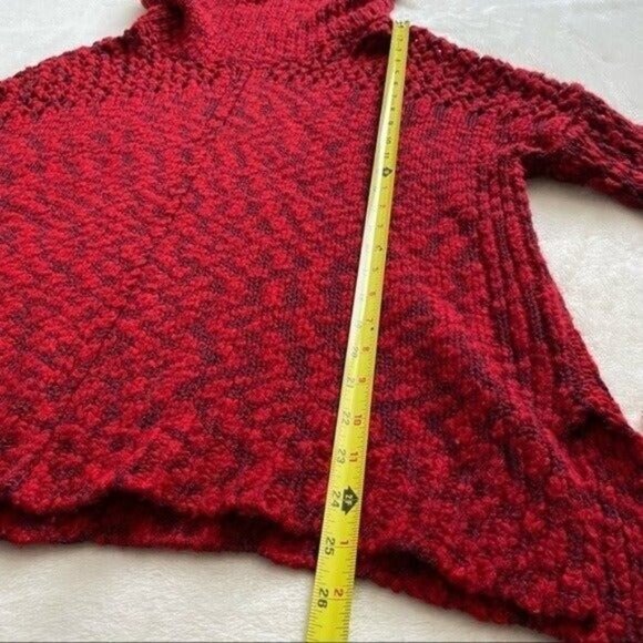 Alice + Olivia Otis Textured Red Chunky Wool Turtleneck Oversized Sweater Size M - Picture 6 of 11